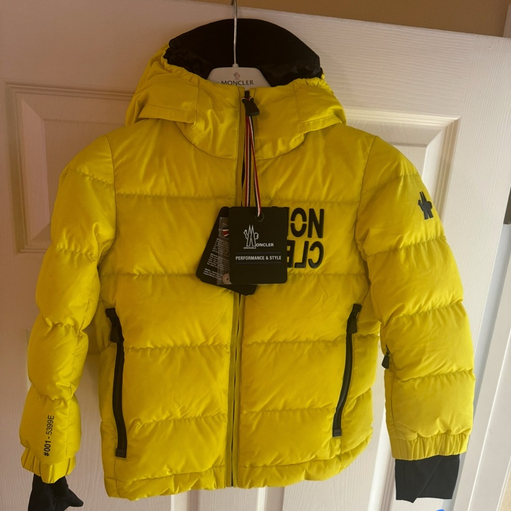 Moncler Kid's Yellow Puffer Jacket BESSINS GIUBBOTTO BRAND NEW WITH TAGS Size 6